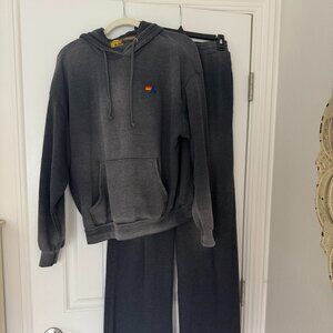 Aviator Nation Set - ESSENTIAL WIDE LEG POCKET SWEATPANTS & PULLOVER FADED SMOKE